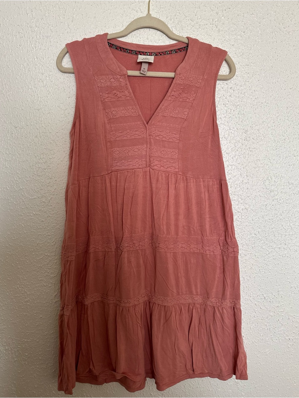 Sleeveless Lace-Trim Tiered Dress in Dusty Rose
